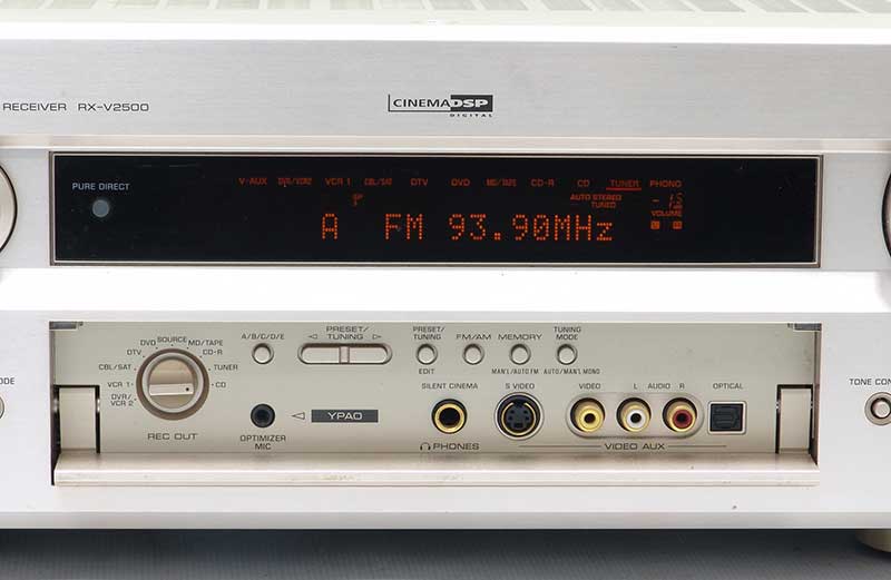 rx-v2500-dis.jpg