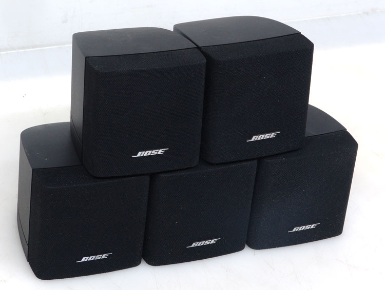 bose-av20-qube-a.jpg