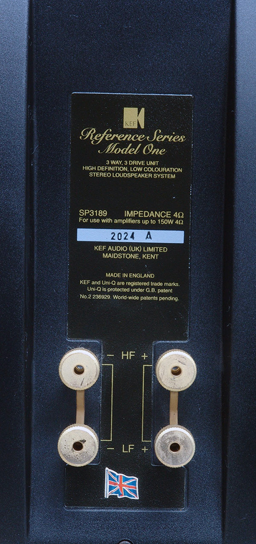 kef-reference-model-1-txt.jpg