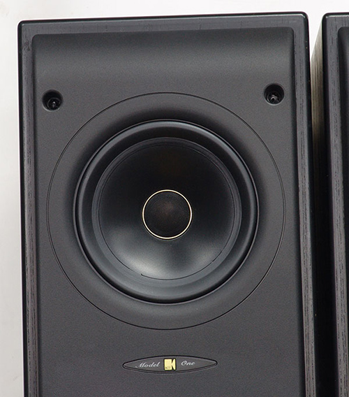 kef-reference-model-1-tw.jpg