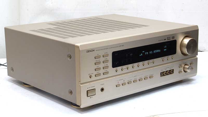 avr-1802-su.jpg