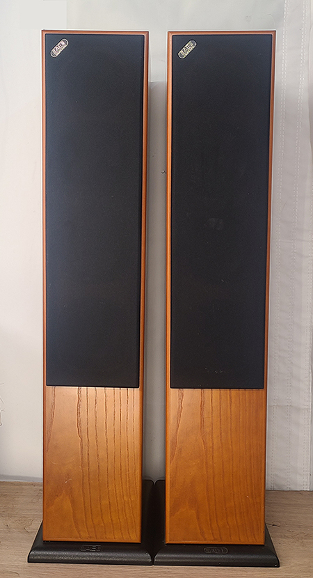 ae-520.jpg
