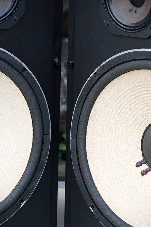 jbl-l112-wo.jpg