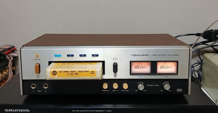 Realistic TR-882_01.jpg