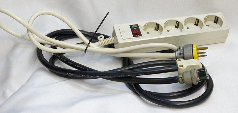 powerte-avr-cable.jpg